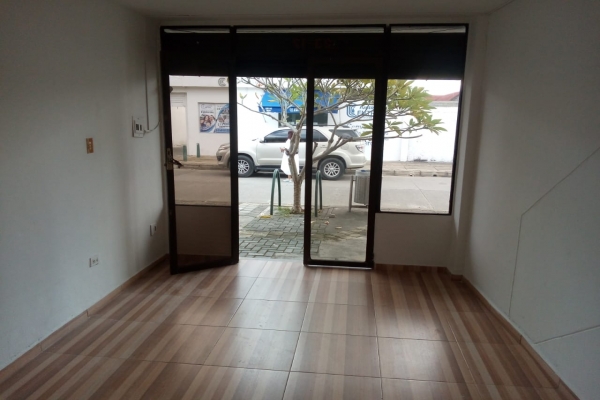 PUERTA.jpg